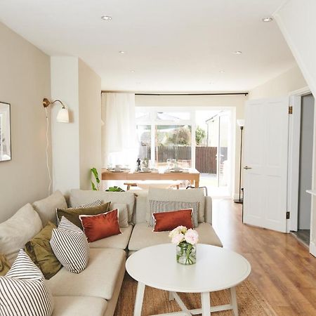 Ser Ar Y Bryn- Lovely Family Home With Garden, Walk To The Village And Beach ساونديرسفوت المظهر الخارجي الصورة