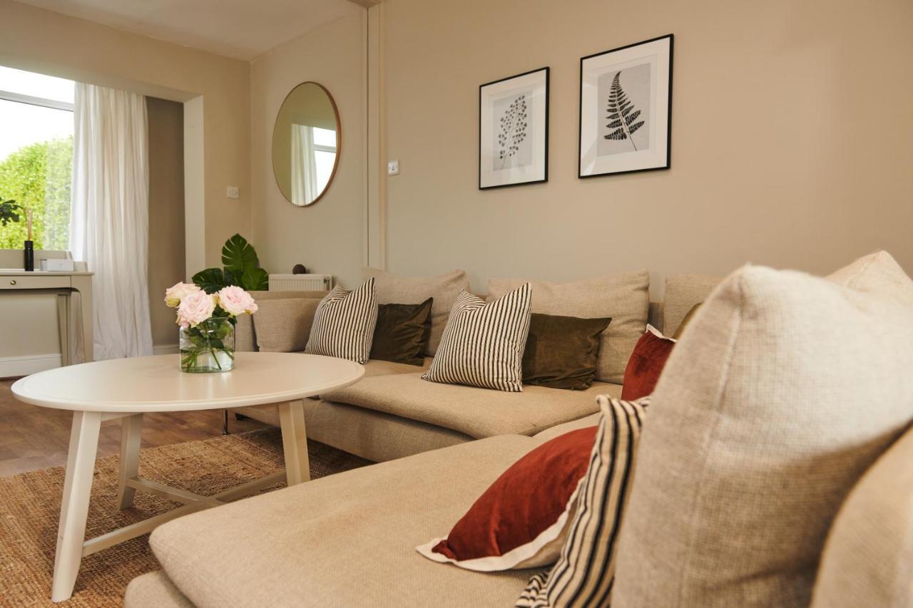 Ser Ar Y Bryn- Lovely Family Home With Garden, Walk To The Village And Beach ساونديرسفوت المظهر الخارجي الصورة